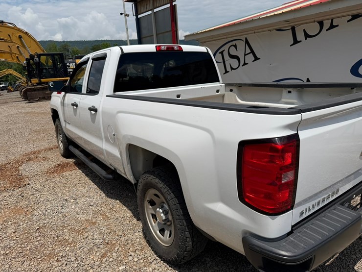 2019-chevrolet-silverado-1500-image-14