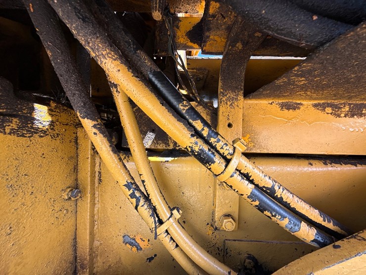 deere-550-image-32