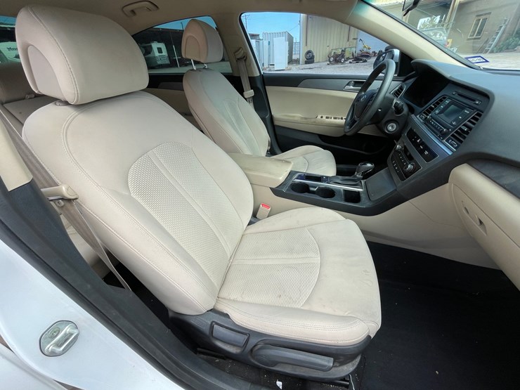 #160-•-2015-hyundai-sonata-(clean-tx-title)-image-103