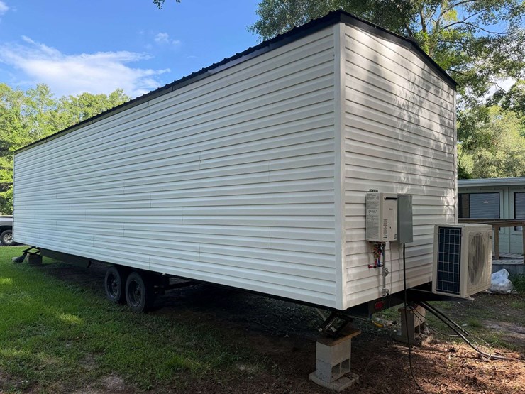 (new)-2026-10x40-2-bed/1-bath-trailer-mounted-tiny-home-image-3