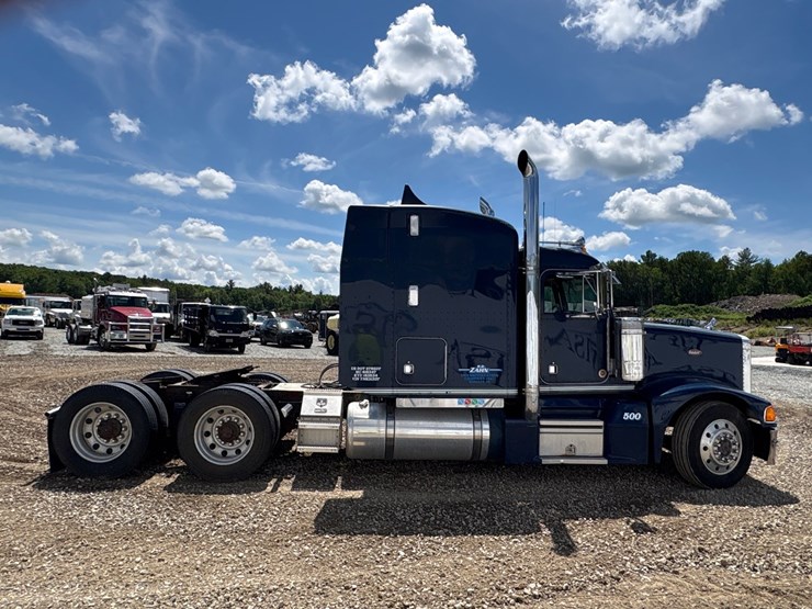 2000-peterbilt-377-image-6
