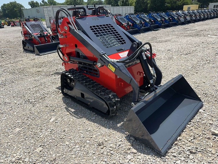 2026-zjg-zj-380-tracked-mini-skid-steer-loader-image-8