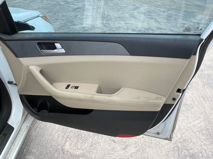 #160-•-2015-hyundai-sonata-(clean-tx-title)-image-99