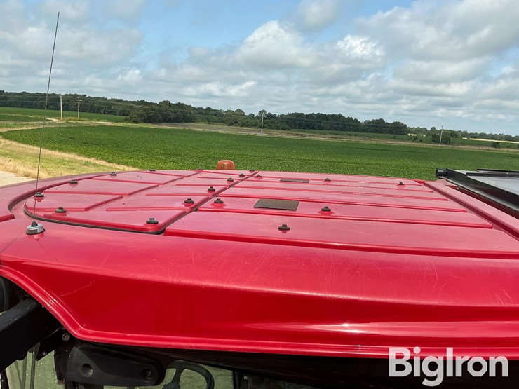 2014-case-ih-8230-image-11