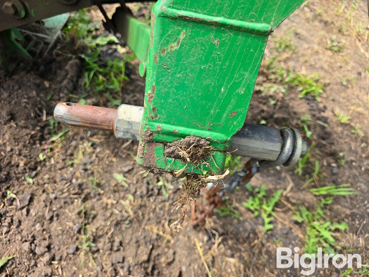 john-deere-265-image-11