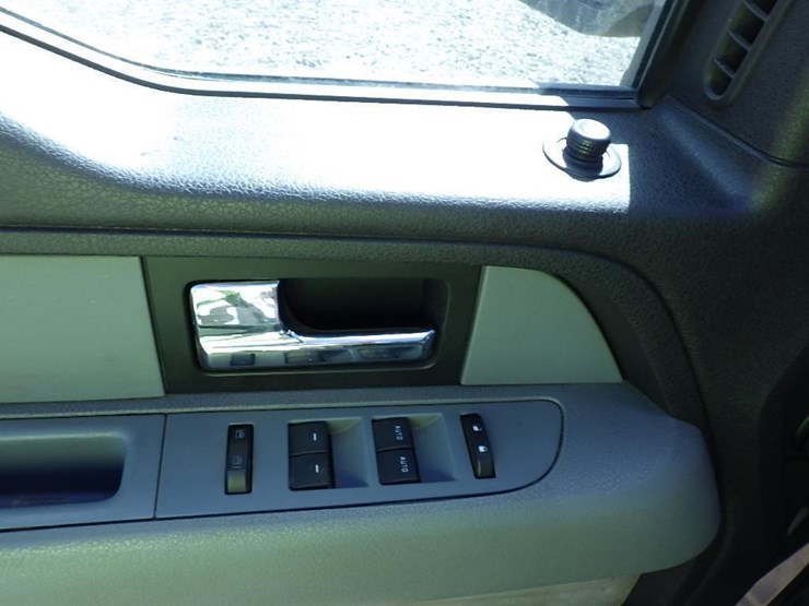 2012-ford-f150-image-23