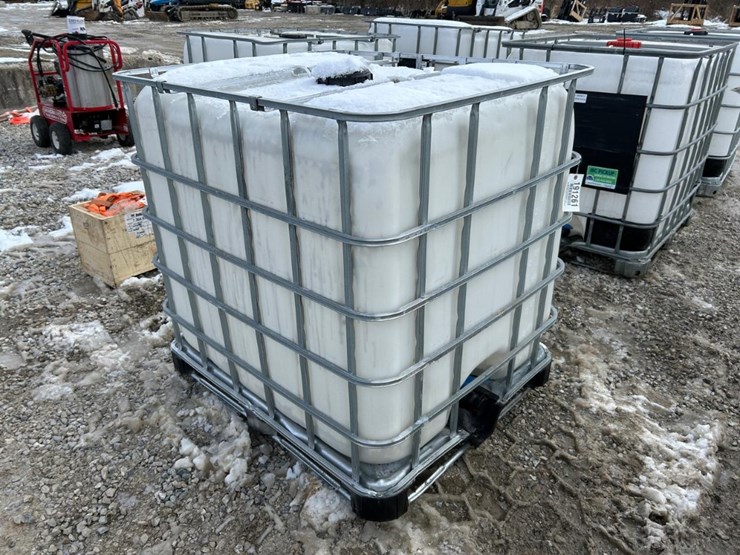 water-tank-tote-image-4