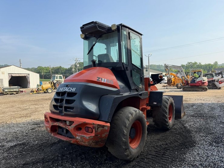 2019-hitachi-zw80-5b-image-4