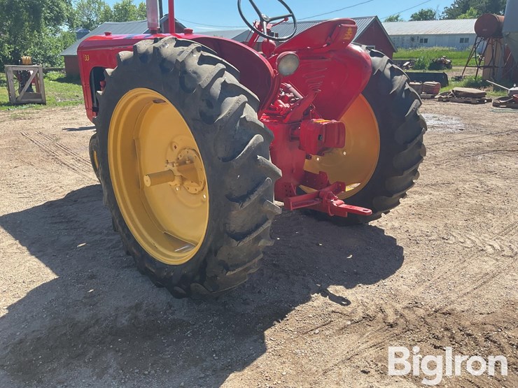 massey-ferguson-33-image-7