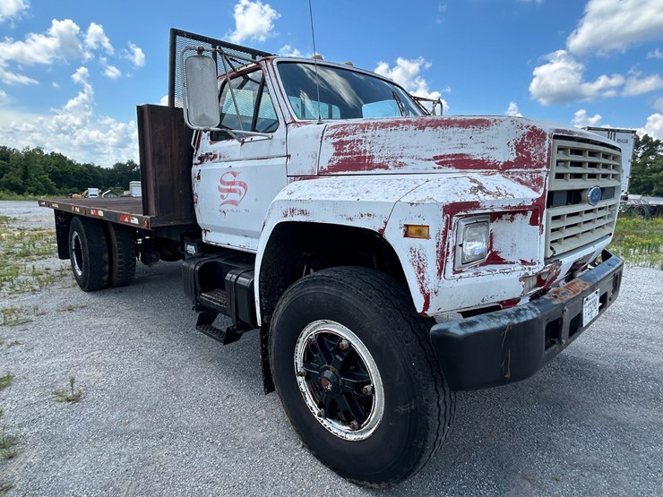 1988-ford-f800-image-12