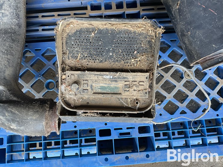 john-deere-7000-image-16
