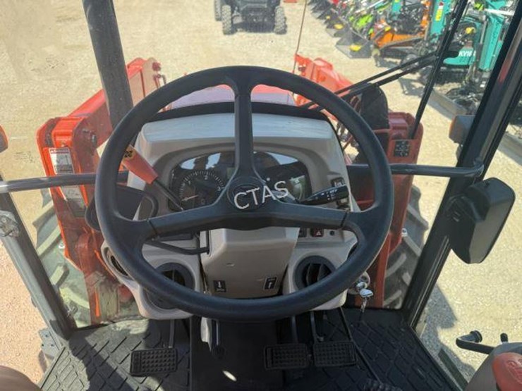 2023-kubota-m7060d-image-25