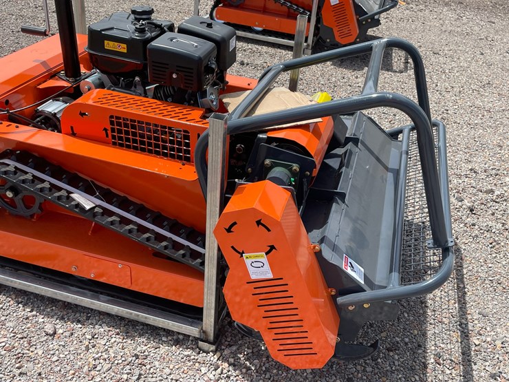 #1304-•-lawn-mower-image-5