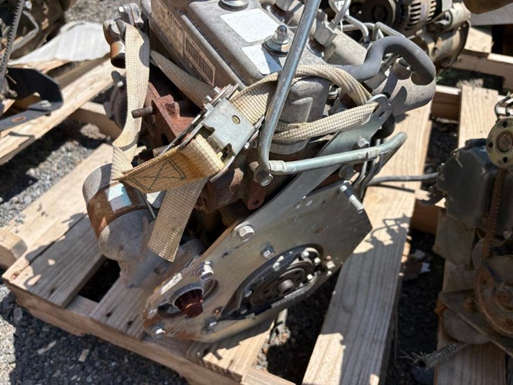 kawasaki-8dhxl-3-cylinder-diesel-engine-image-2