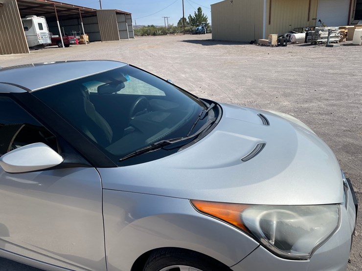 #154-•-2013-hyundai-veloster-(nm-title-in-delay)-image-16