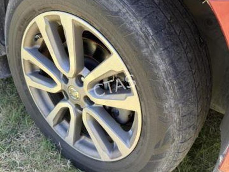 2014-nissan-pathfinder-image-19