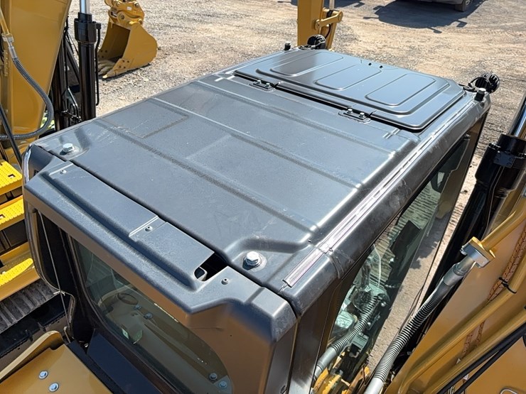 caterpillar-320gc-image-14