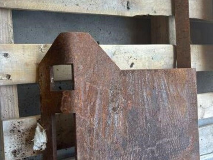 unused-q/c-skid-steer-mount-plate-image-13