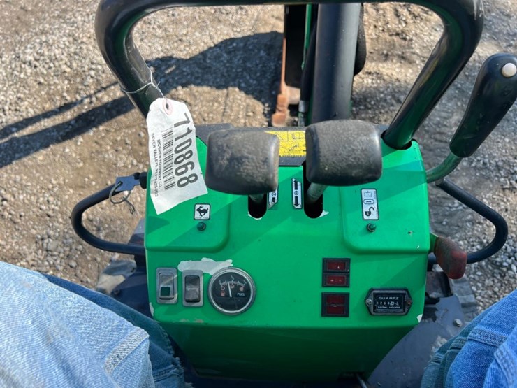 2019-bobcat-e10-image-21