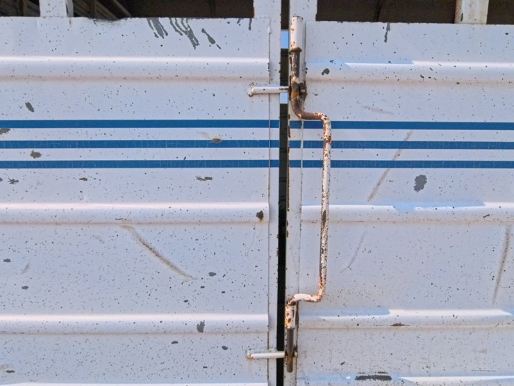 #1088-•-2000-donahue-livestock-trailer-image-10