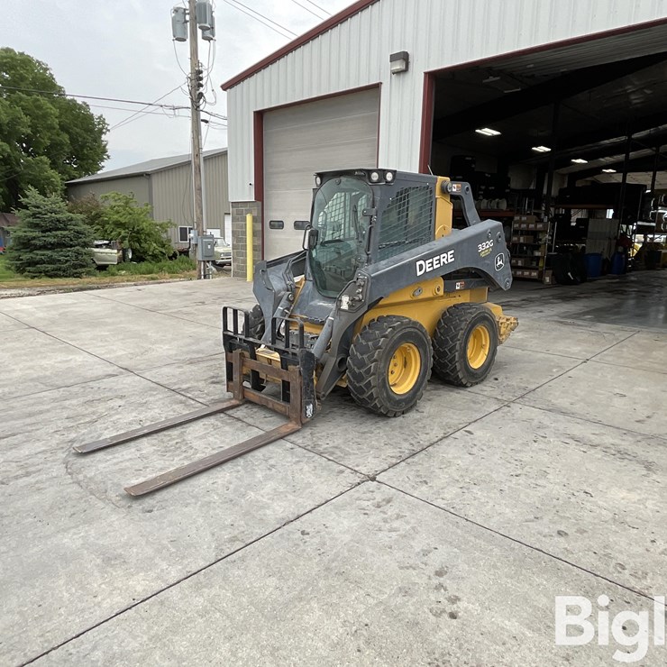 2020 DEERE 332G