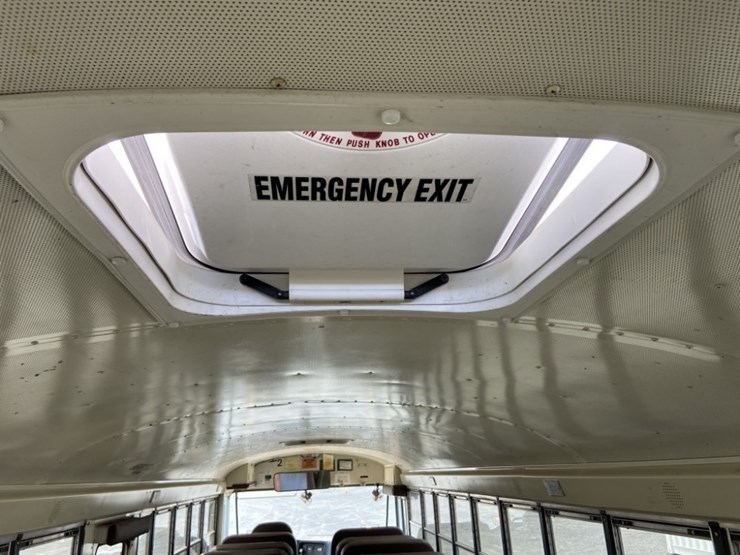 2012-ic-pb105-school-bus-image-28