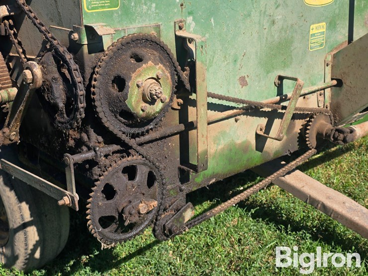 john-deere-112-image-16