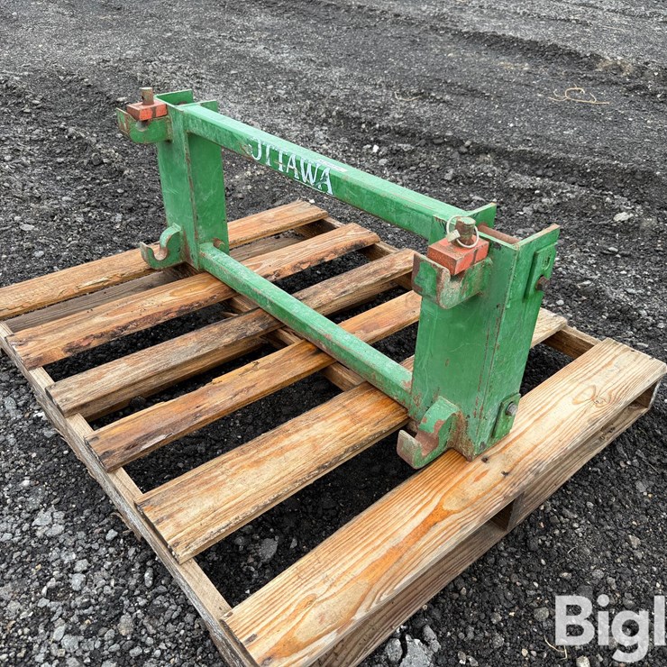 JOHN DEERE 148