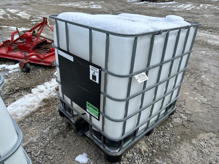 water-tank-tote-image-1