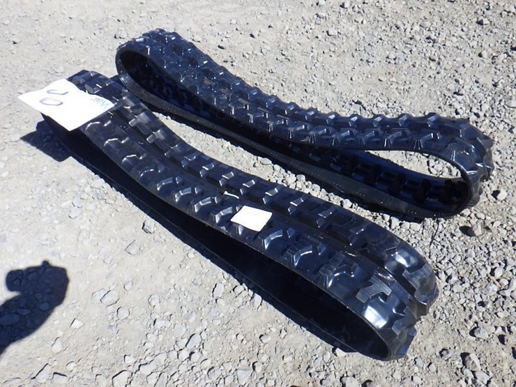 tpm-excavator-rubber-tracks-image-1
