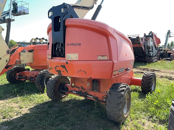 jlg-400s-image-4
