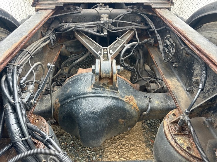 2013-kenworth-t800-image-74