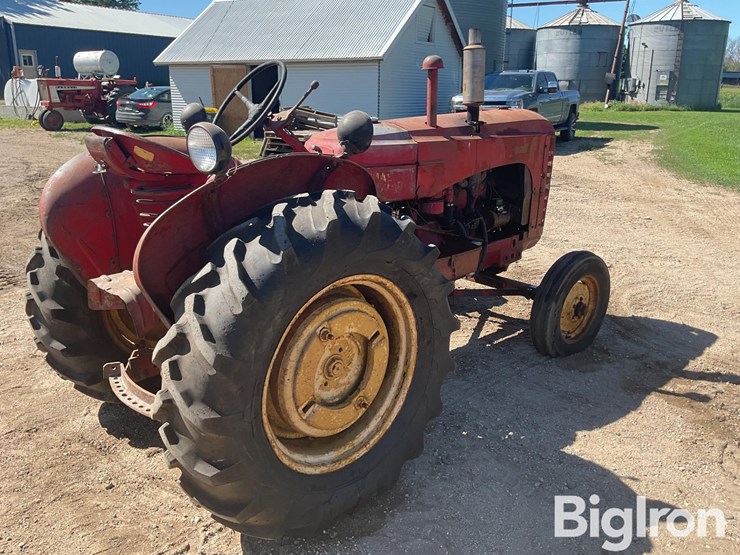 massey-ferguson-33-image-5