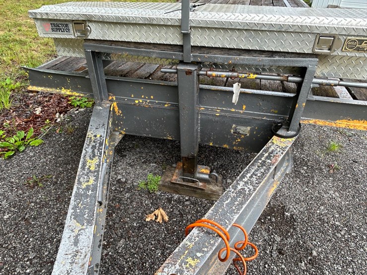 #31-•-1986-cz-tandem-axle-equipment-trailer-image-9
