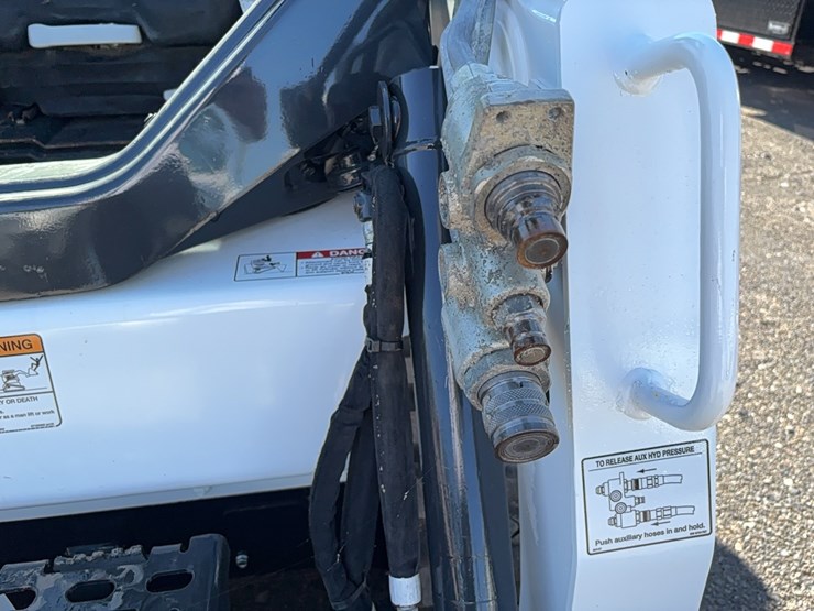 2019-bobcat-t450-image-9
