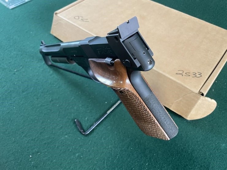high-standard-mdl.107-military-22lr-pistol-image-2