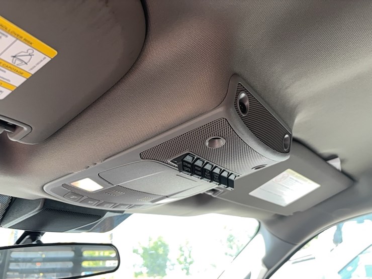 2020-ford-f350-image-18