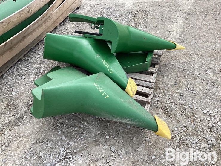 john-deere-12-image-9