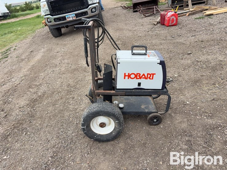 hobart-handler-175-welder-image-4