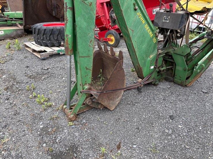 john-deere-10-image-3