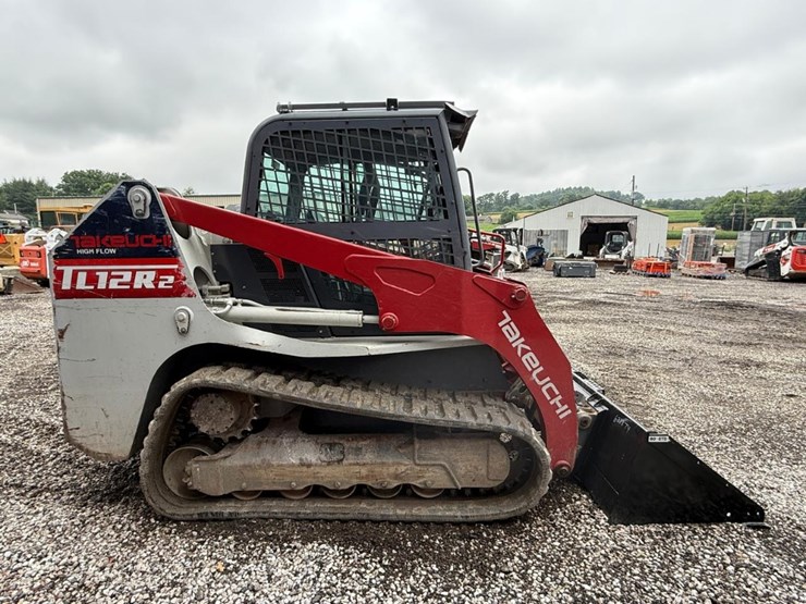 2022-takeuchi-tl12r2-image-5