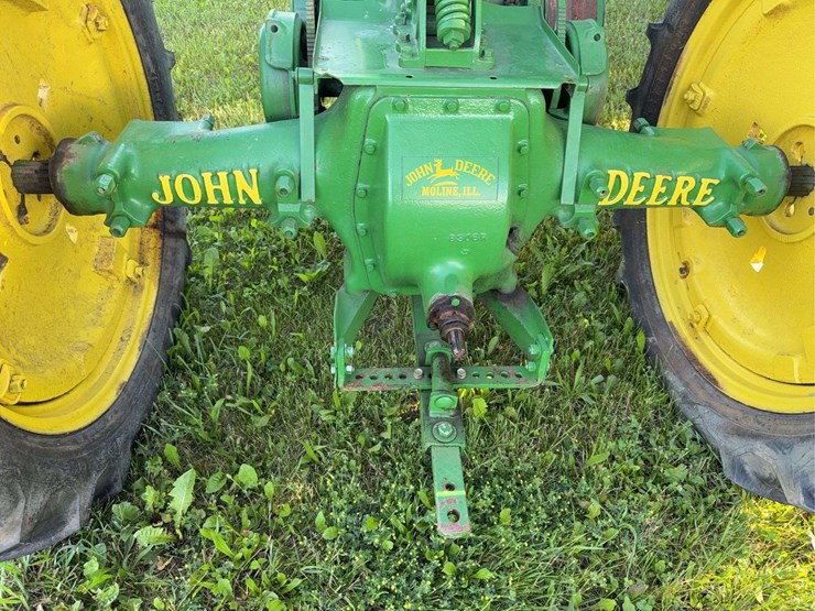 john-deere-model-b-image-10