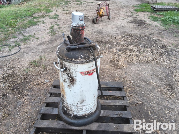 balcrank-2854-50:1-pneumatic-piston-grease-pump-image-3