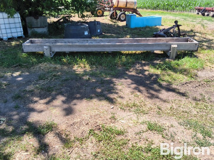 schoenemans-wood-feed-bunk-image-4