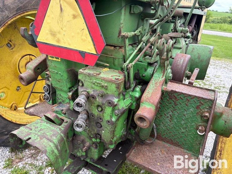 1958-john-deere-720-image-15