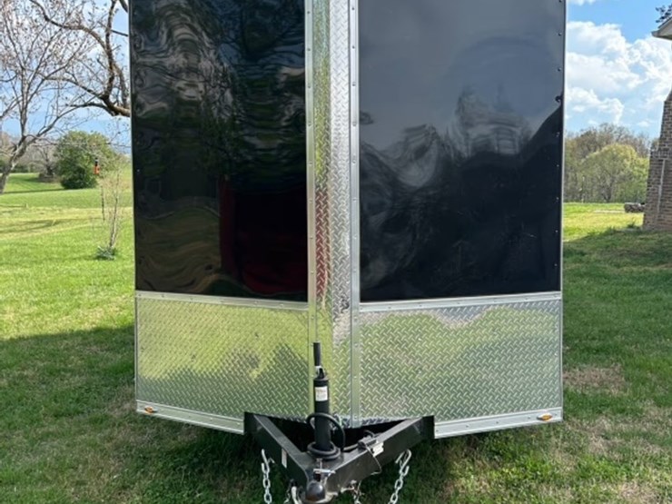 #30-•-2023-homesteader-enclosed-trailer-image-8