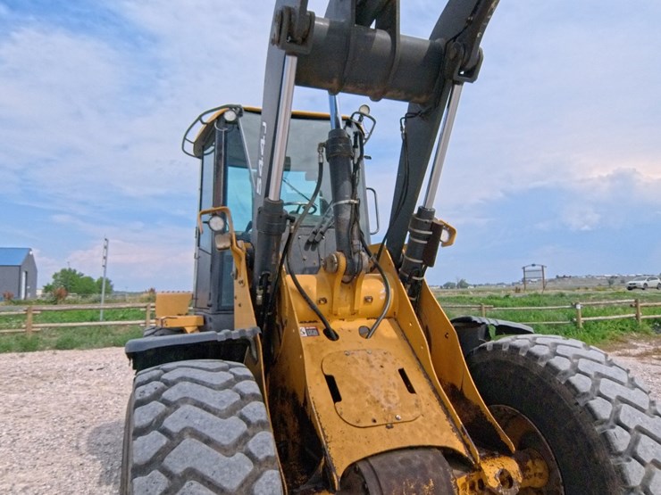 2006-deere-544j-image-89