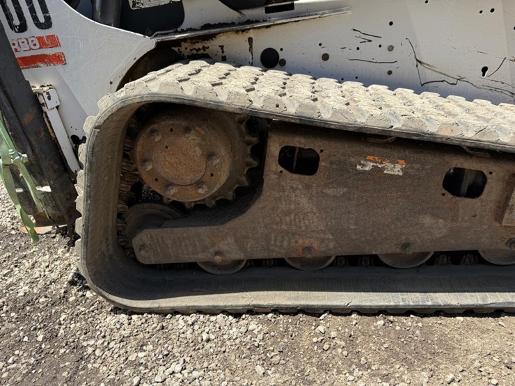 bobcat-t300-image-13