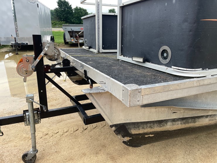 #1192-•-22'-sylvan-westwind-pontoon-(has-wi-title)-image-11