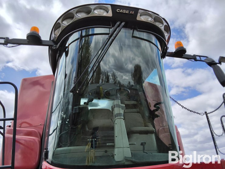 2013-case-ih-8230-image-10